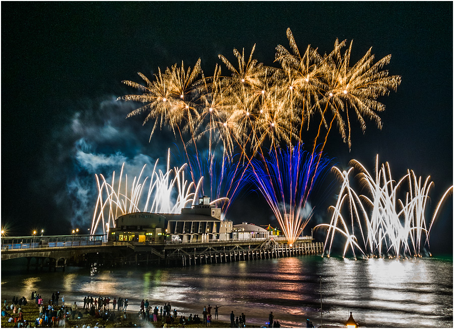 BOURNEMOUTH PIER FIREWORKS! featured image